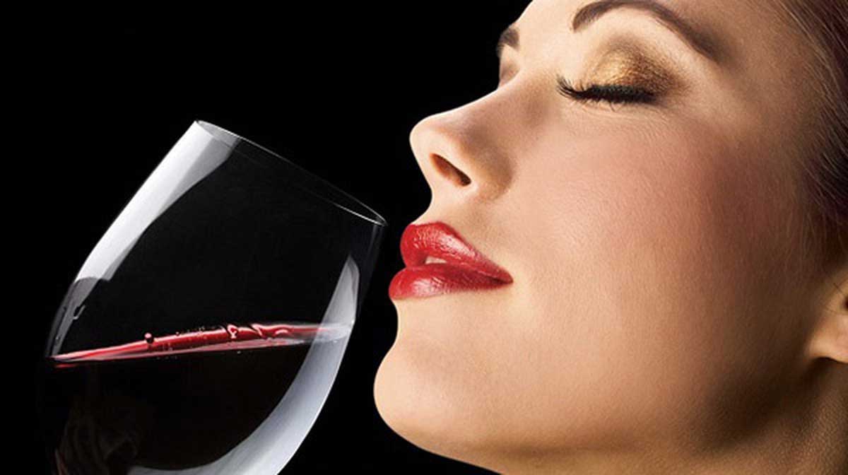 Rượu vang giúp ngủ ngon lợi ích mang lại cho sức khỏe